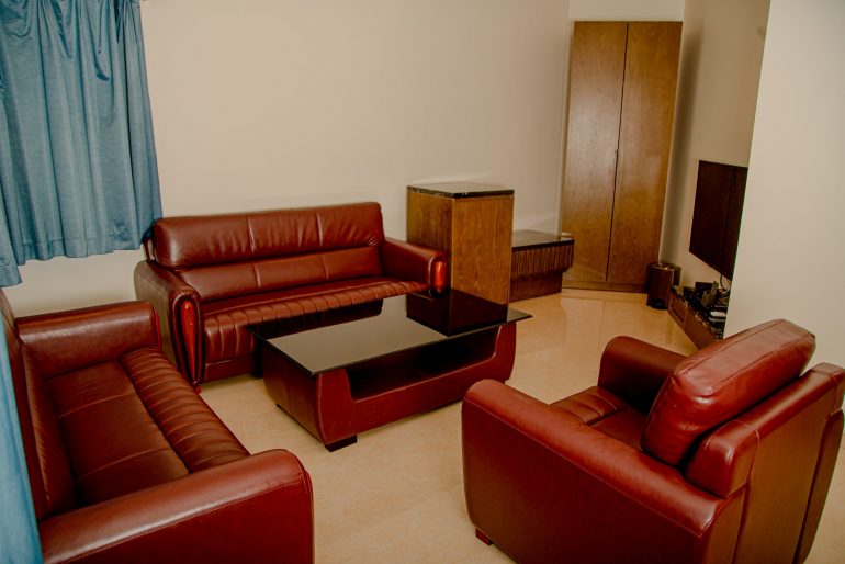 Executive Suite (5)